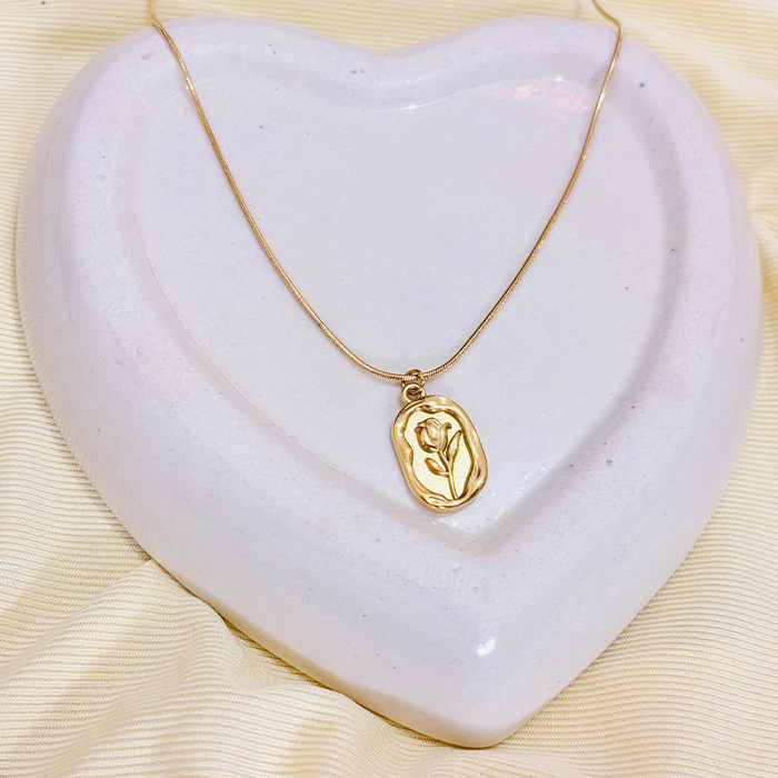 Rose Themed Pendant - Gold