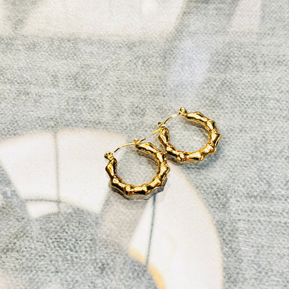 Bamboo-Inspired Gold Hoop