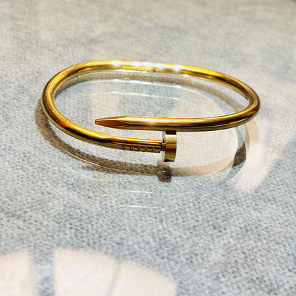 Horse Nail - Cartier
