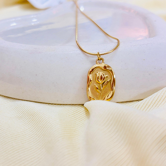 Rose Themed Pendant - Gold