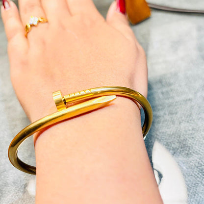 Horse Nail - Cartier